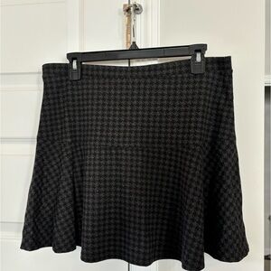 Large black gray tweed short skirt